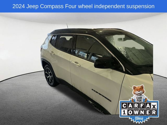 Used 2024 Jeep Compass Limited image 15