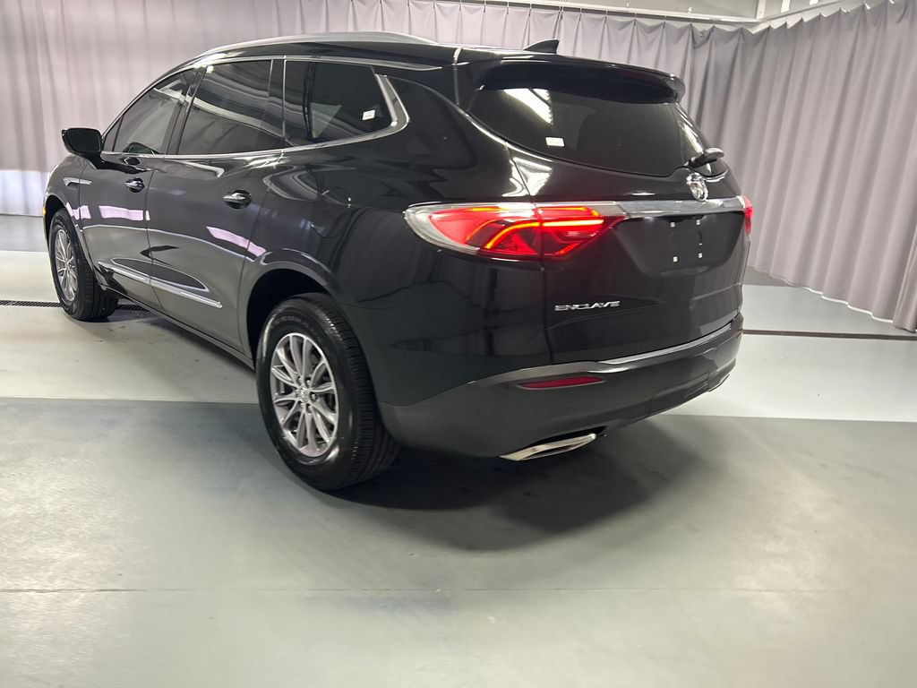Used 2024 Buick Enclave Essence w/ Technology Package FWD image 5