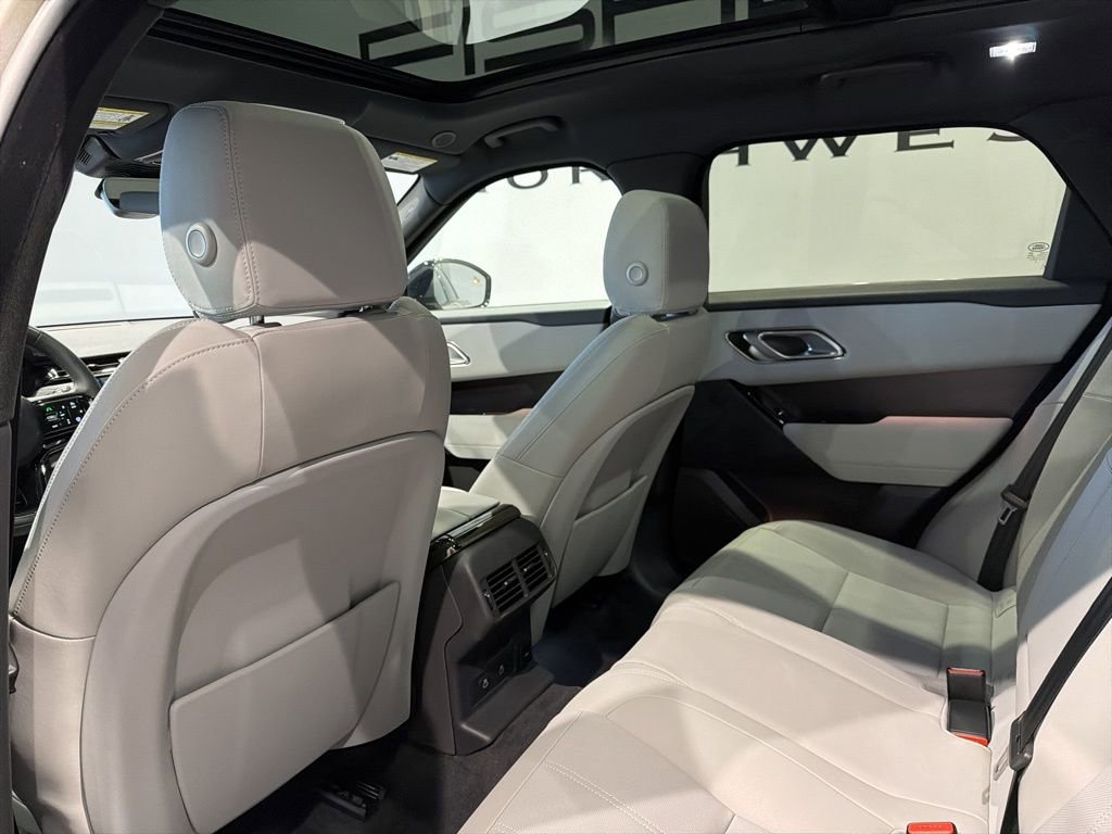 Used 2026 Land Rover Range Rover Velar Dynamic SE image 28