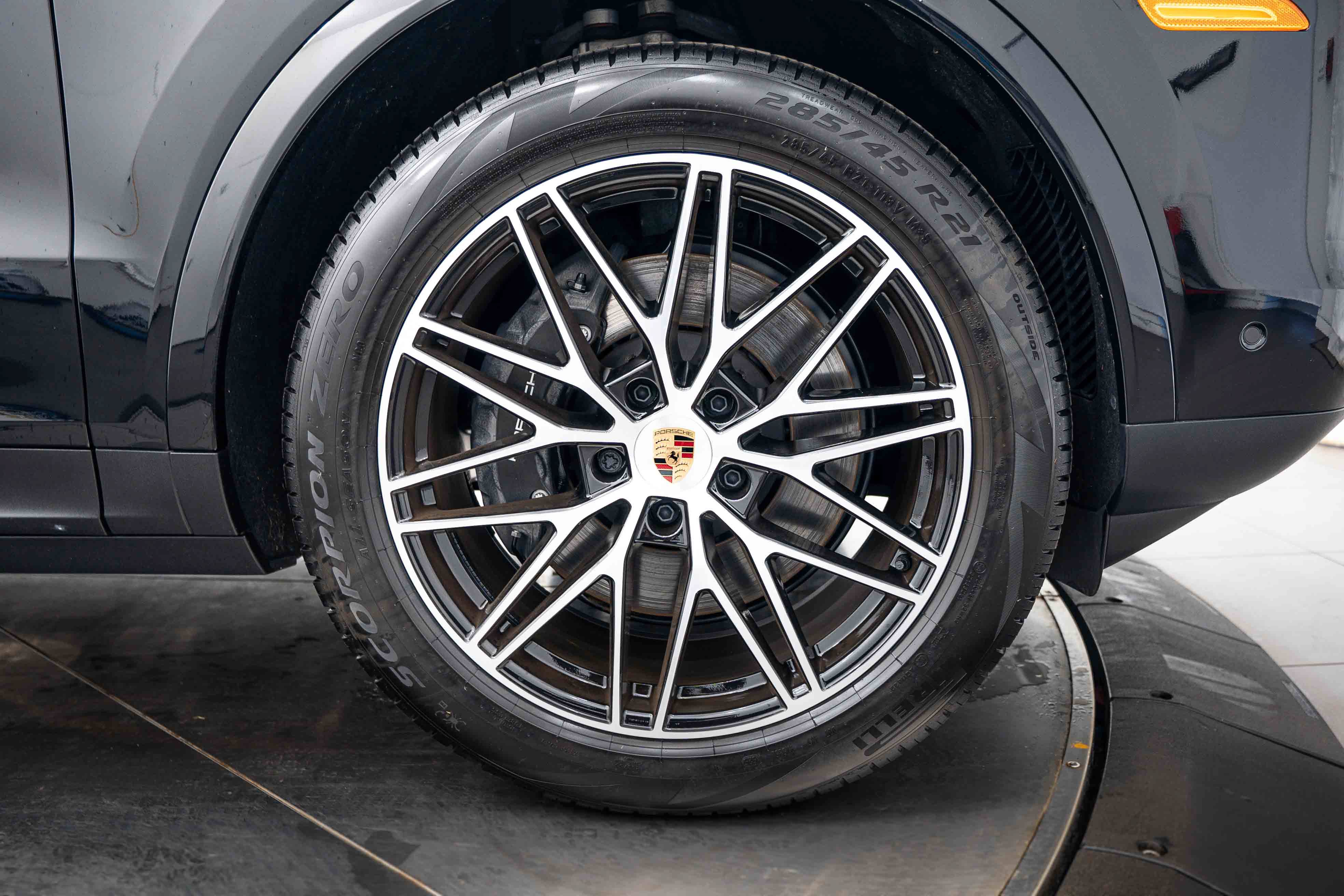 Certified 2026 Porsche Cayenne Coupe AWD/4WD image 11