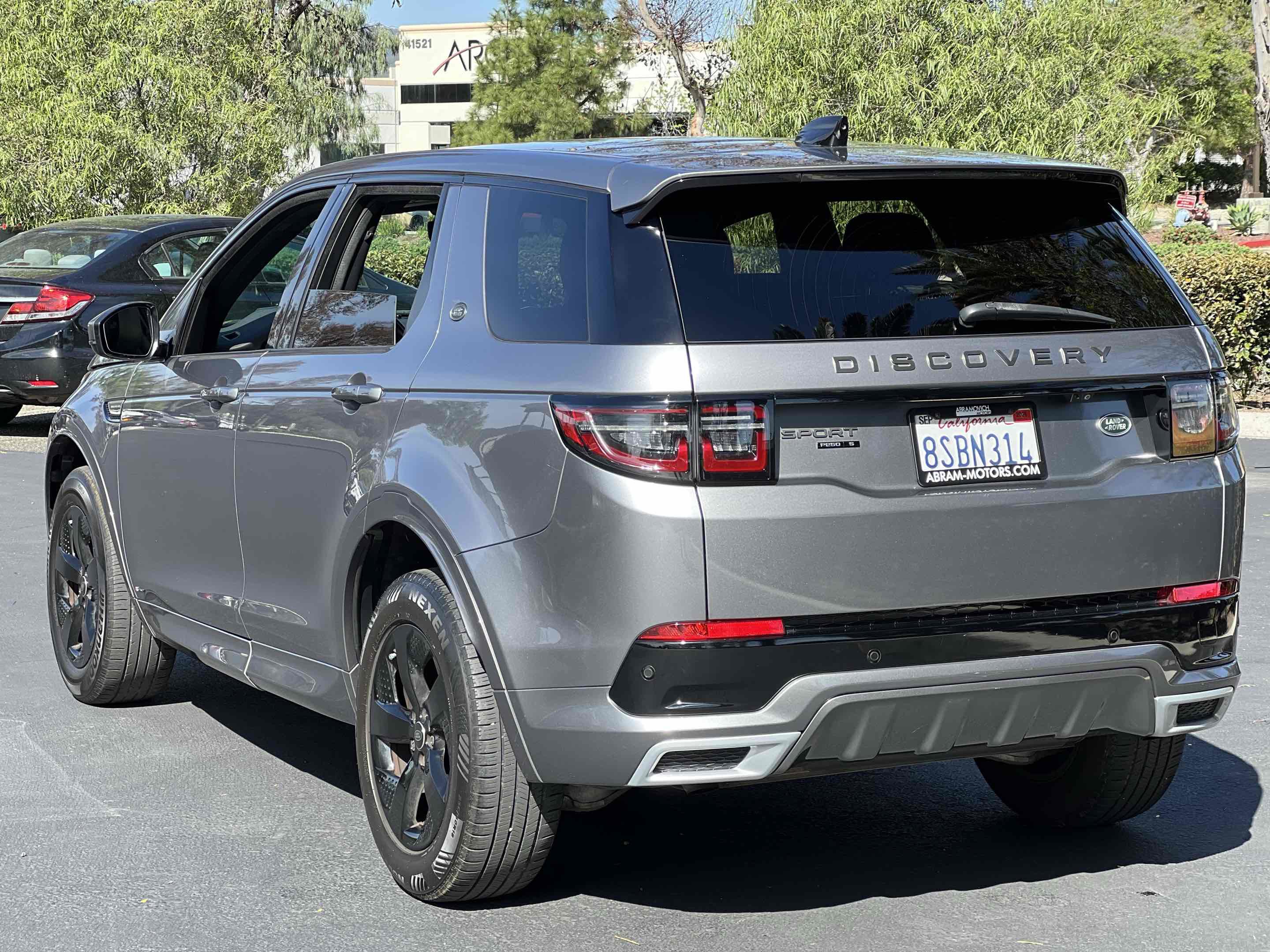 Used 2020 Land Rover Discovery Sport S R-Dynamic AWD/4WD image 19