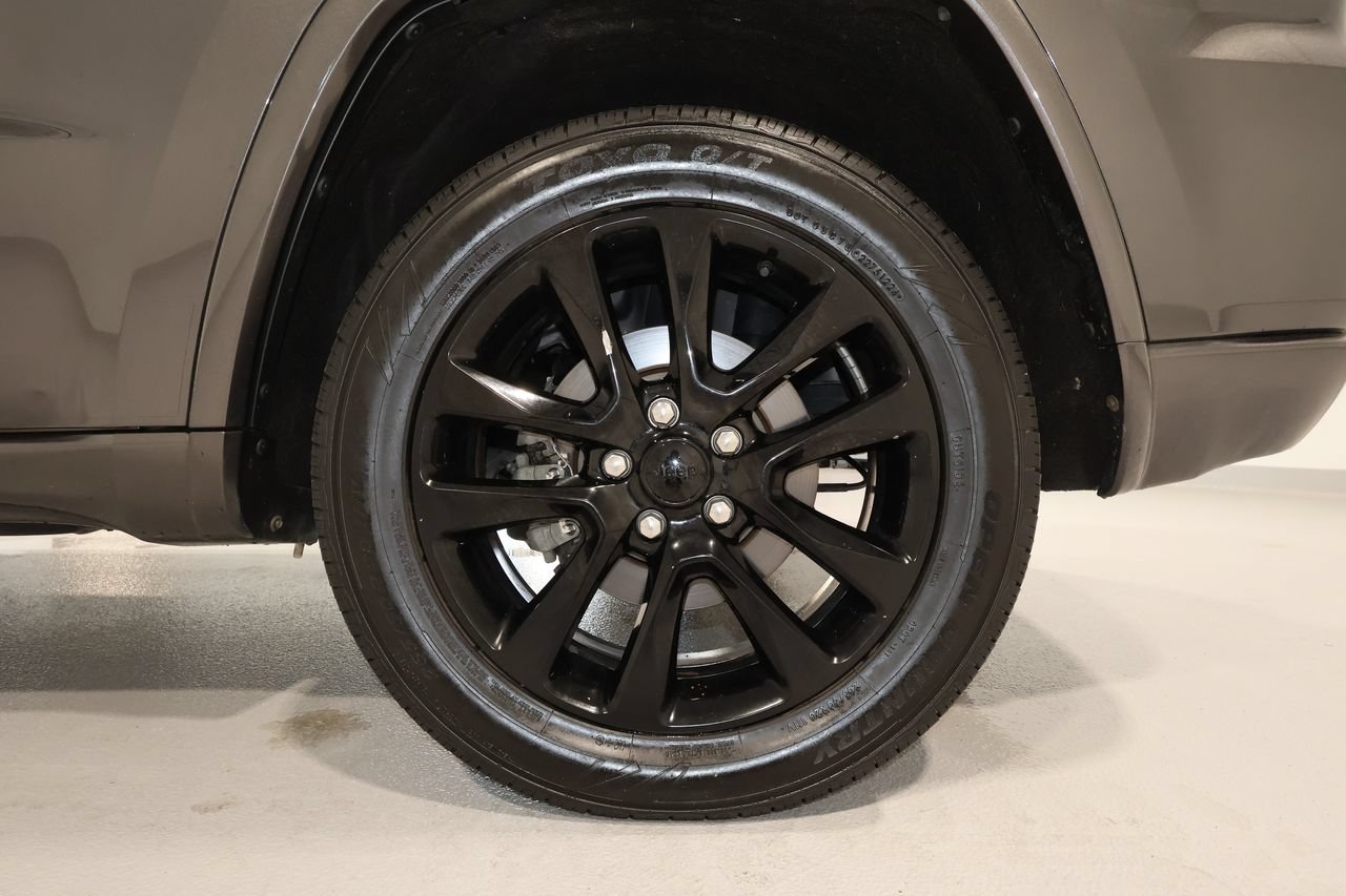 Used 2021 Jeep Grand Cherokee Laredo X RWD image 20