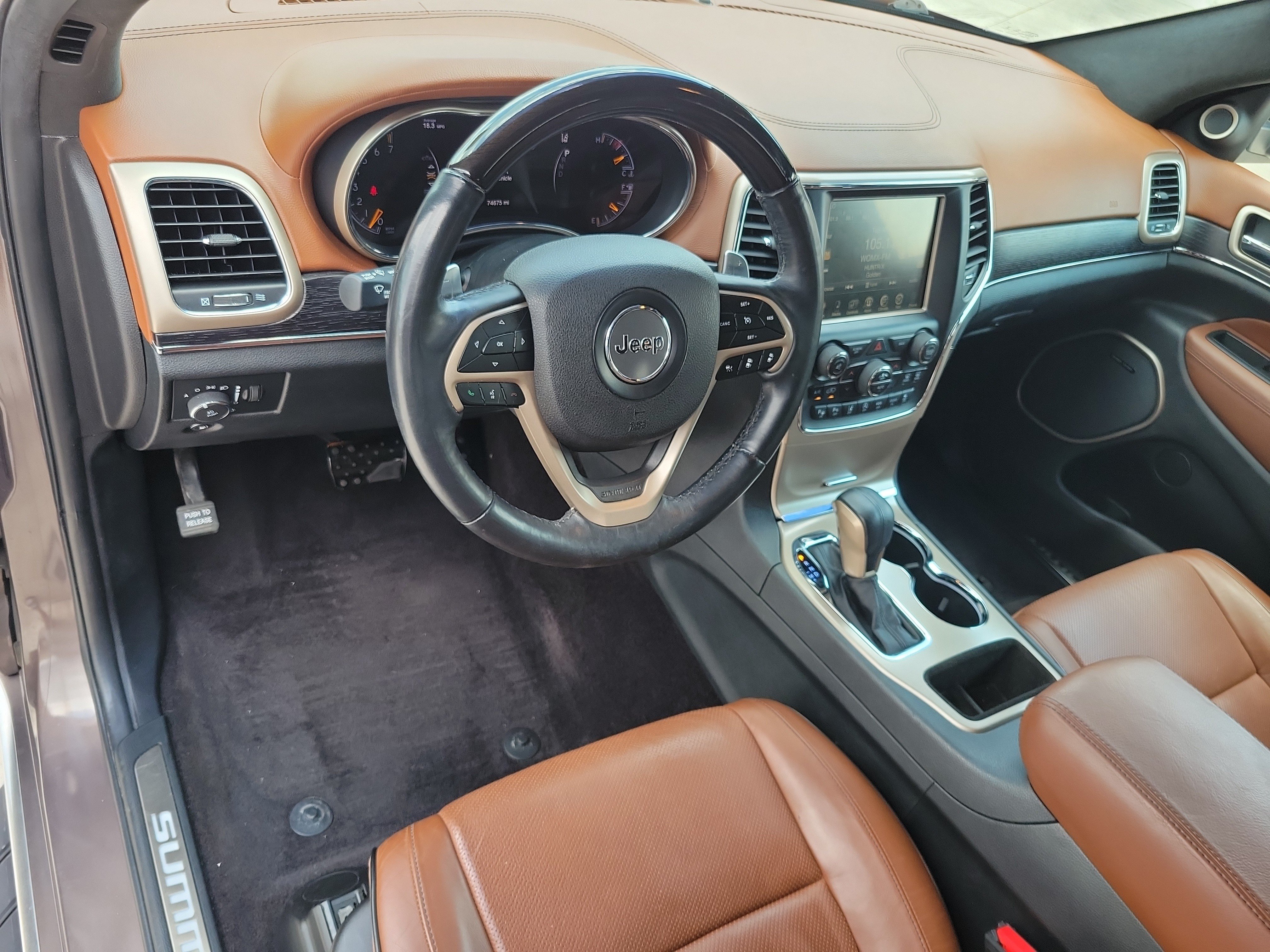 Used 2017 Jeep Grand Cherokee Summit w/ Platinum Series Group RWD image 13