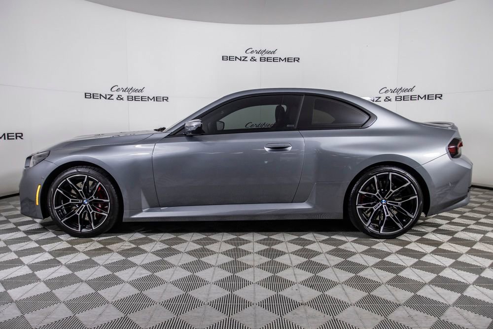 Used 2025 BMW M2 w/ Lighting Package image 11
