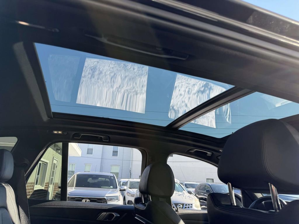 Used 2022 BMW X5 xDrive45e image 24