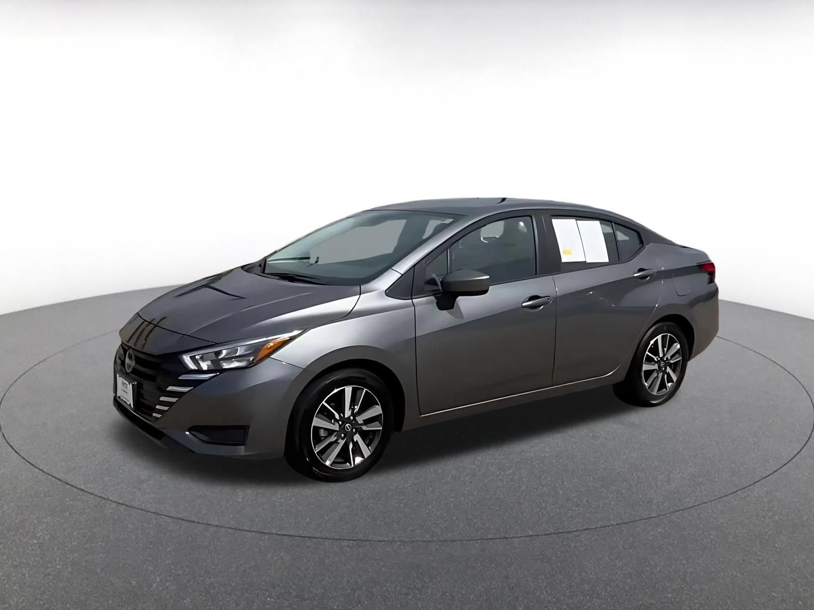 Used 2025 Nissan Versa SV FWD image 8