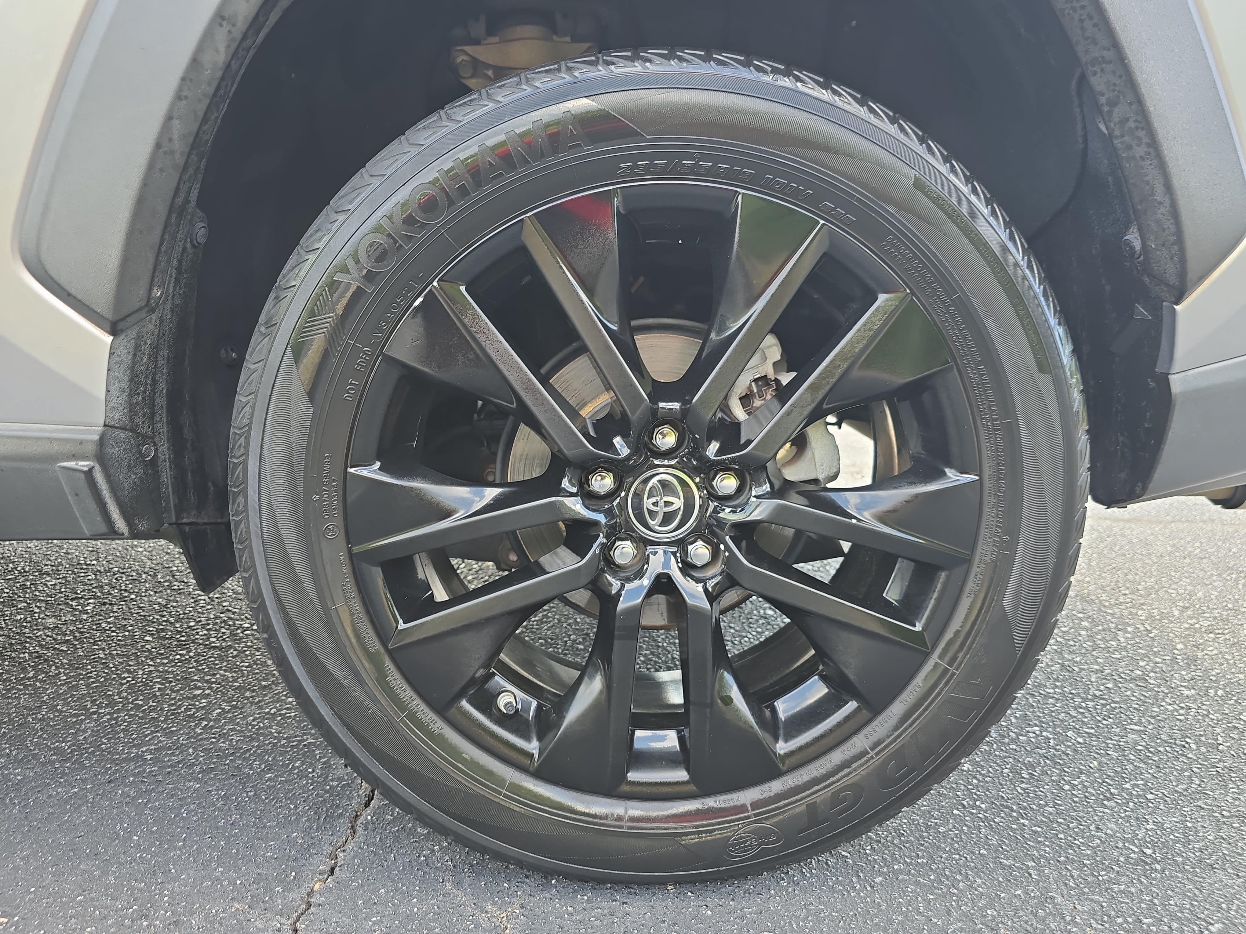 Used 2019 Toyota RAV4 XLE Premium w/ Advanced Technology Package FWD image 34