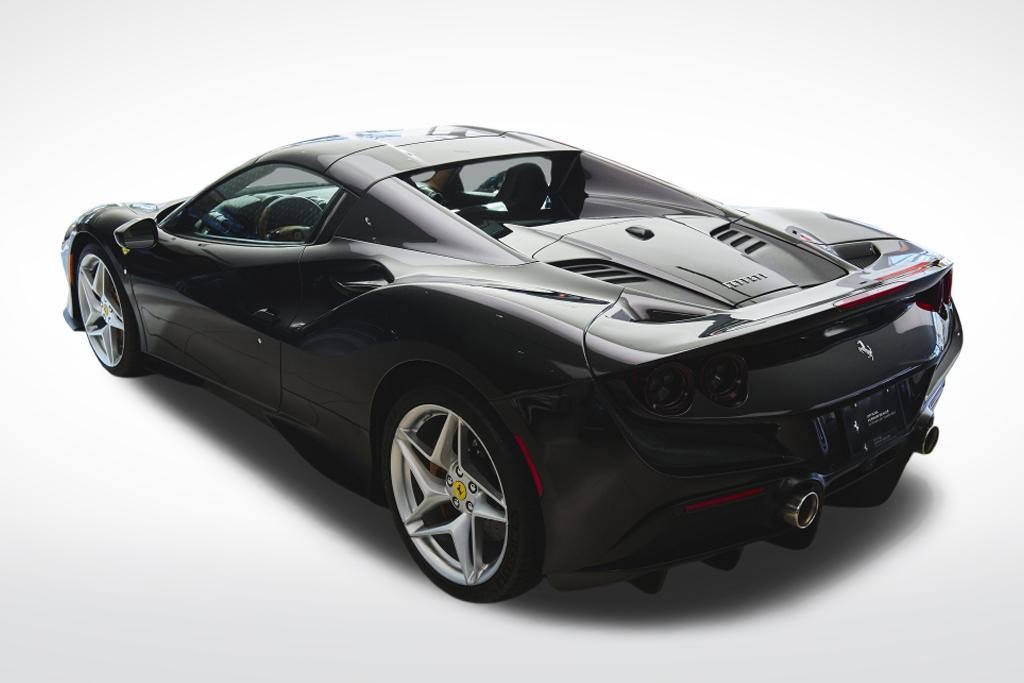 Used 2022 Ferrari F8 Tributo image 10