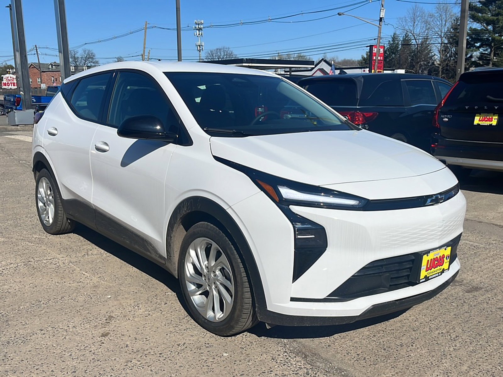 New 2027 Chevrolet Bolt LT w/ Comfort Package FWD image 5