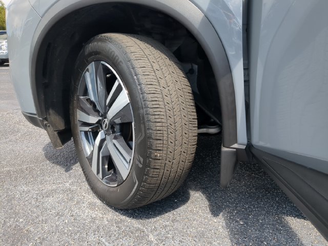 Used 2024 Nissan Rogue SL w/ SL Premium Package FWD image 39