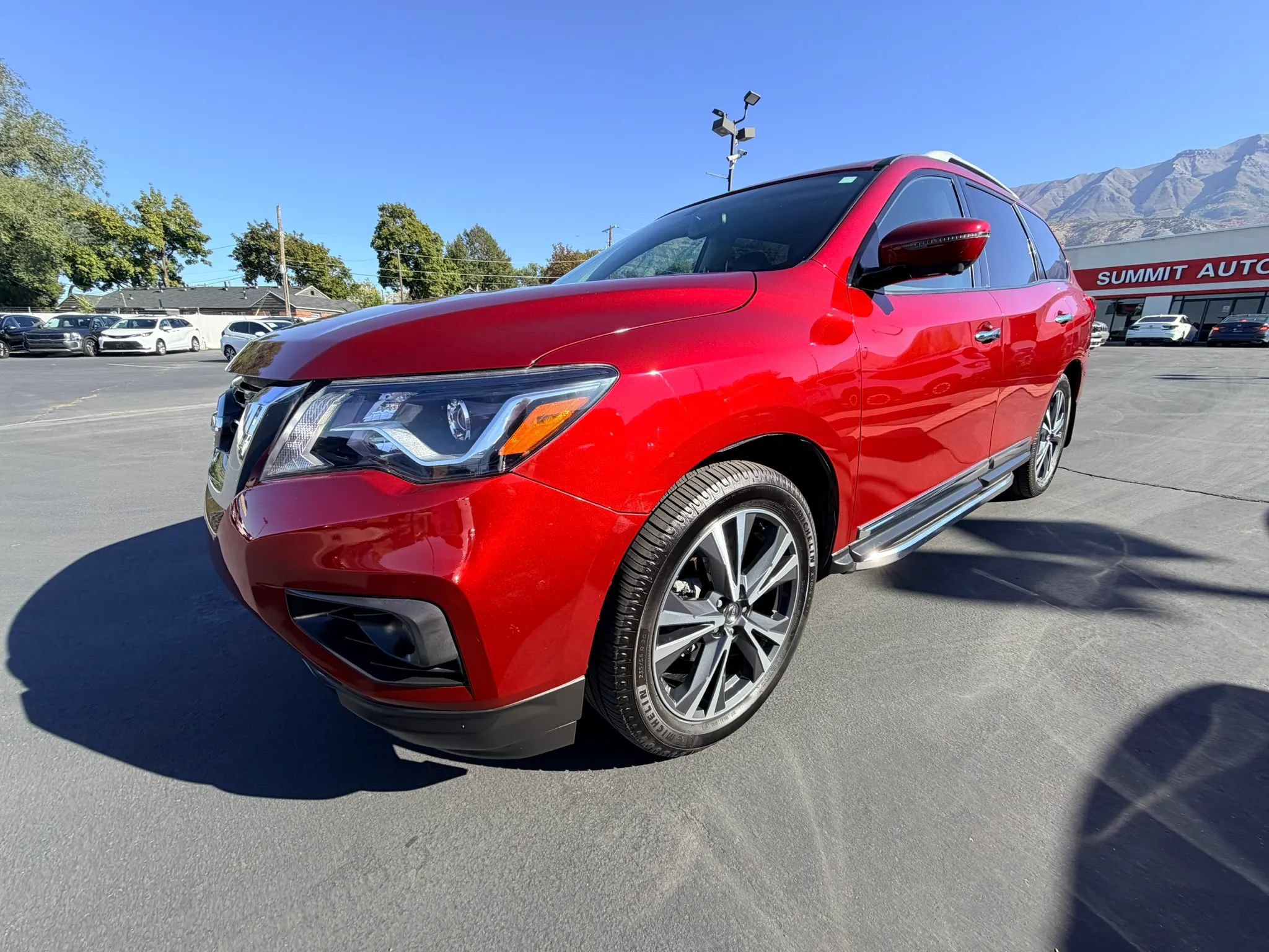 Used 2020 Nissan Pathfinder Platinum w/ Cargo Package AWD/4WD image 8