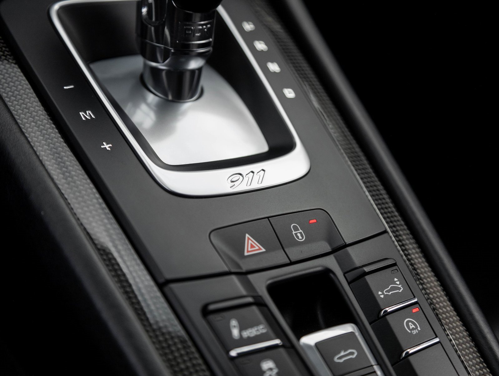 Certified 2018 Porsche 911 Turbo S image 30