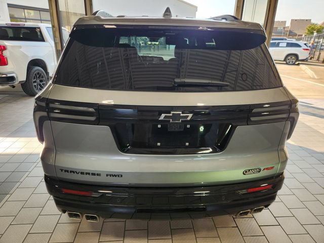 Used 2026 Chevrolet Traverse RS w/ LPO, Floor Liner Package AWD/4WD image 5