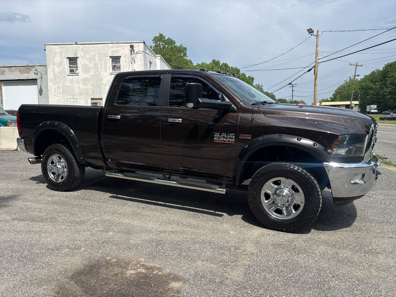 Used 2017 RAM 2500 SLT w/ Snow Chief Group AWD/4WD image 9