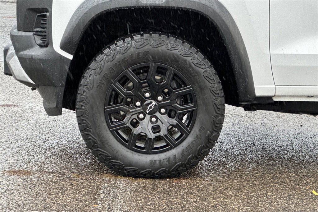 Certified 2024 Chevrolet Colorado Trail Boss w/ Technology Package image 29