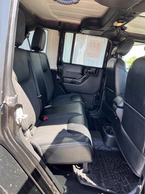 Used 2016 Jeep Wrangler Unlimited Sahara AWD/4WD image 36