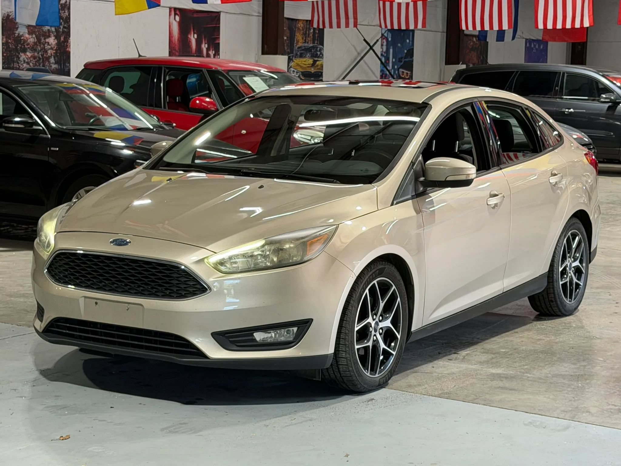 Used 2017 Ford Focus SEL w/ Interior Protection Package FWD image 3