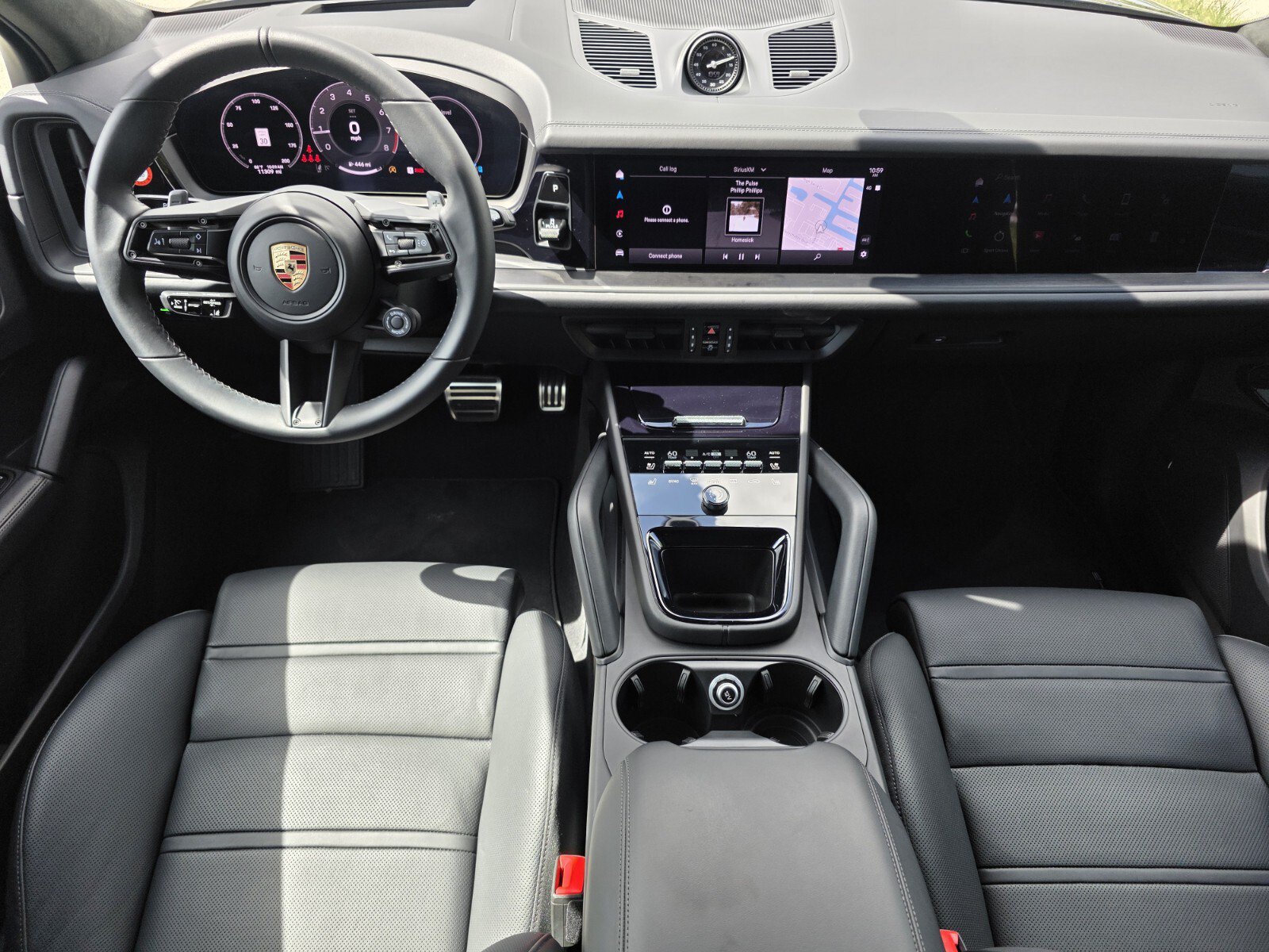 Used 2025 Porsche Cayenne GTS AWD/4WD image 4
