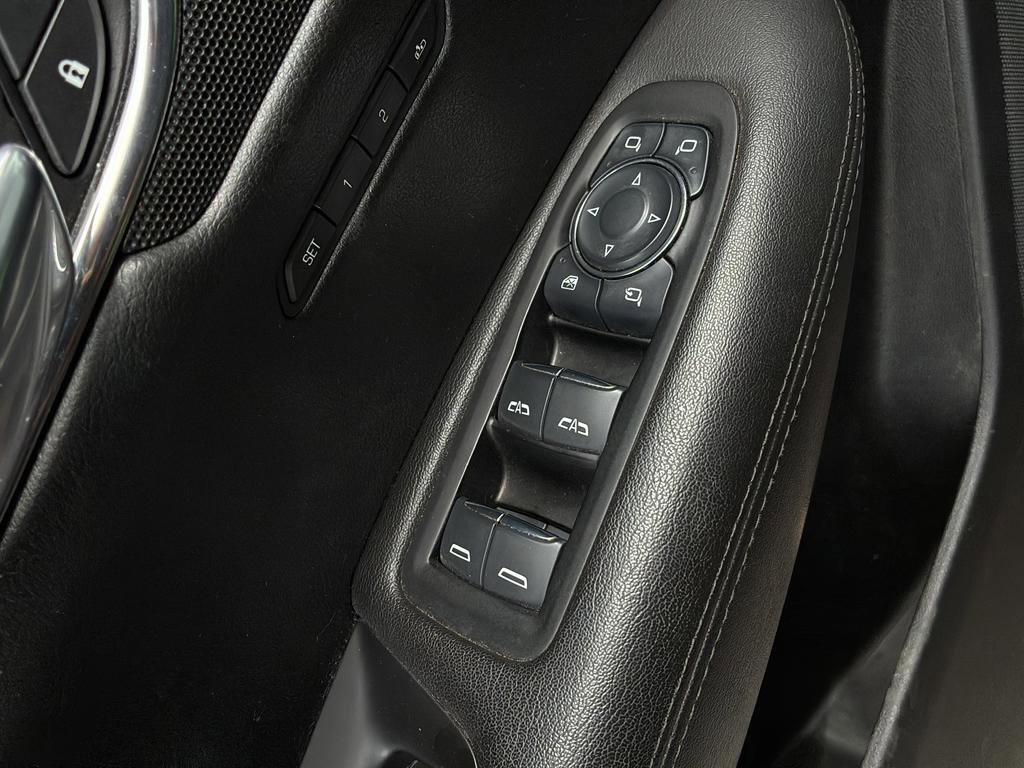 Used 2017 Cadillac XT5 Luxury w/ Driver Awareness Package FWD image 23