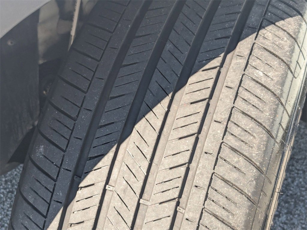 Used 2023 Volkswagen Atlas SE image 12