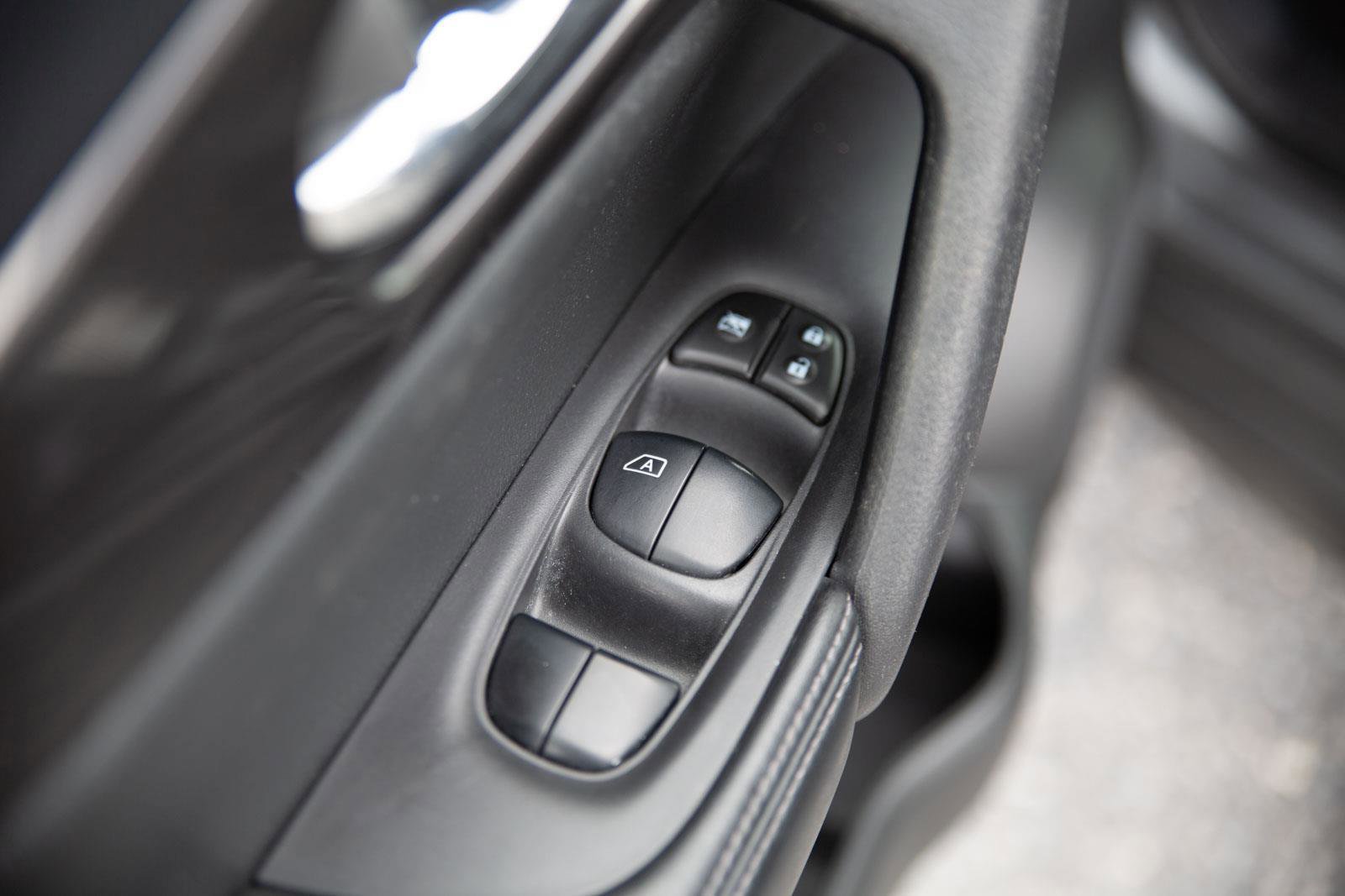 Used 2019 Nissan Rogue S w/ Special Edition Package image 19