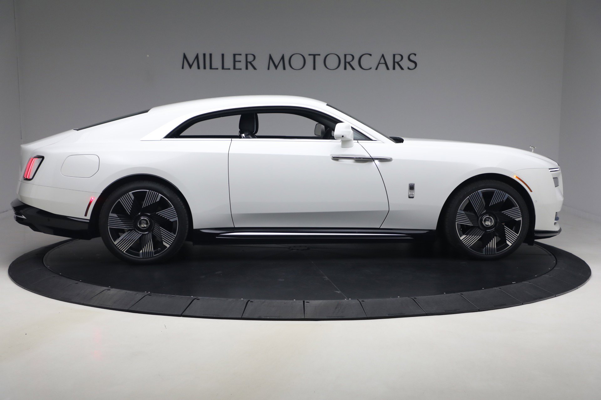 Certified 2026 Rolls-Royce Spectre AWD/4WD image 3
