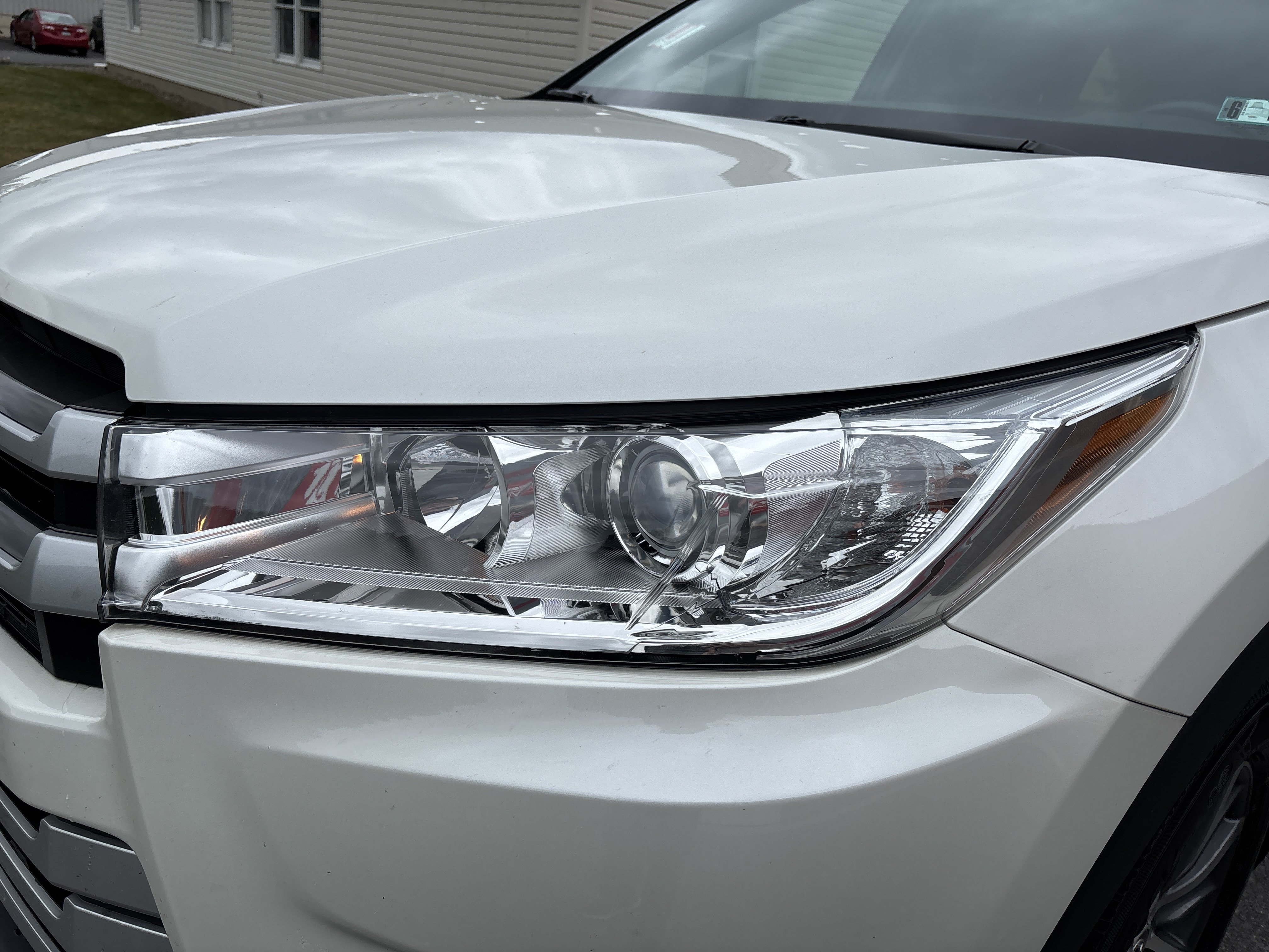 Used 2019 Toyota Highlander XLE AWD/4WD image 10