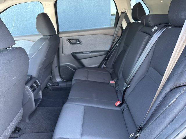 Certified 2023 Nissan Rogue S FWD image 6