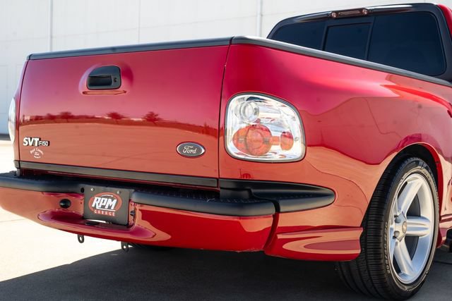 Used 2004 Ford F150 Lightning RWD image 12