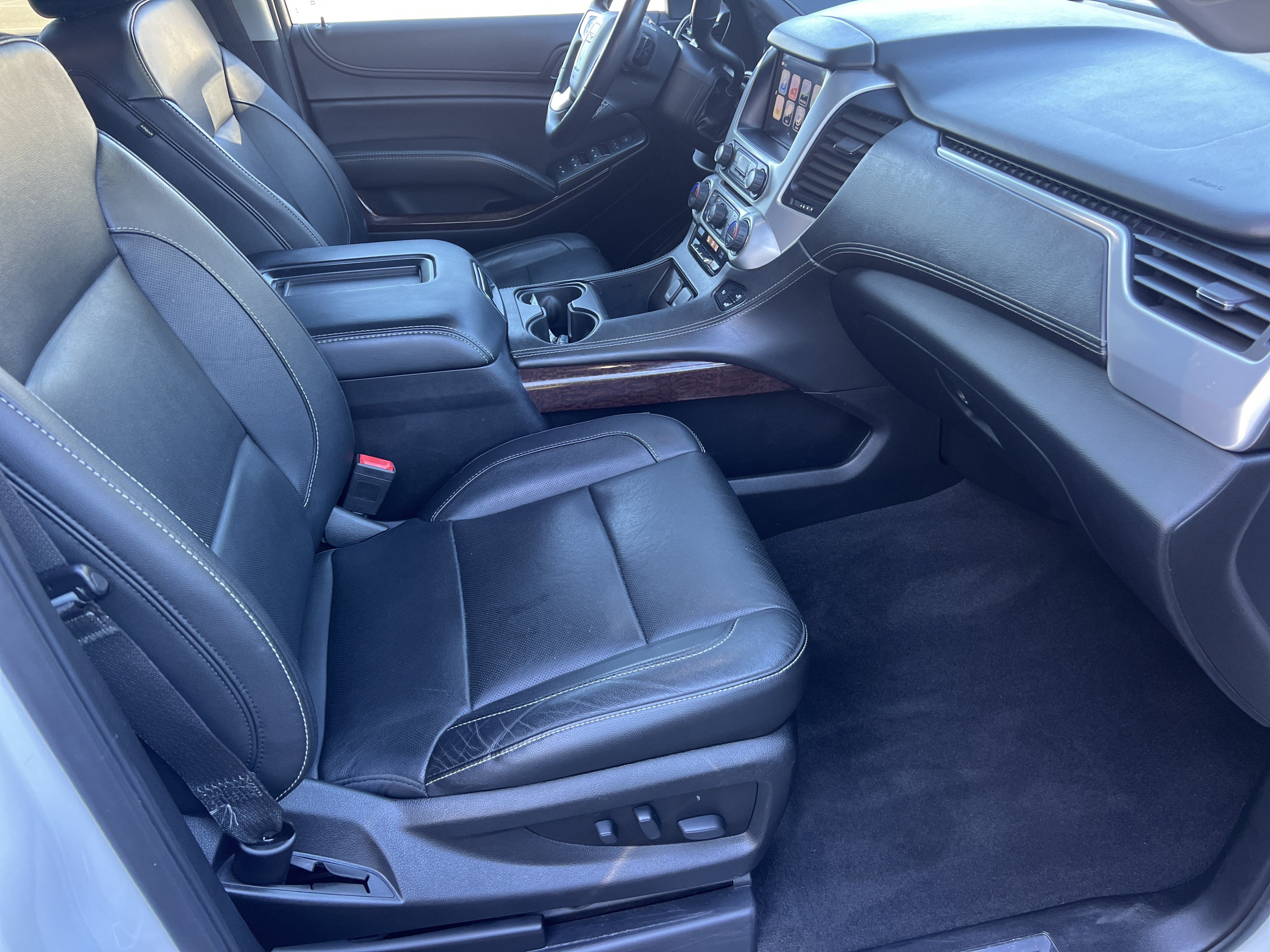 Used 2020 GMC Yukon XL SLT AWD/4WD image 18