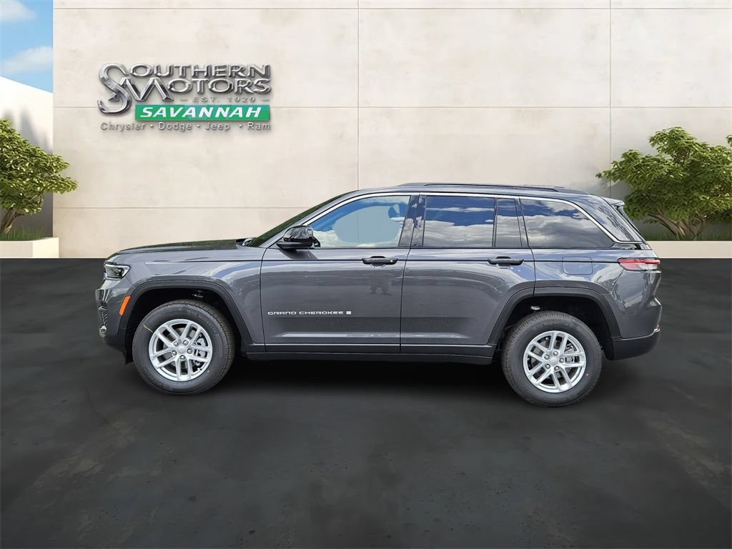New 2025 Jeep Grand Cherokee Laredo X w/ Luxury Tech Group I RWD image 2
