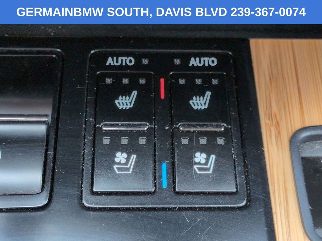 Used 2022 Lexus RX 350L Premium w/ Premium Package AWD/4WD image 25