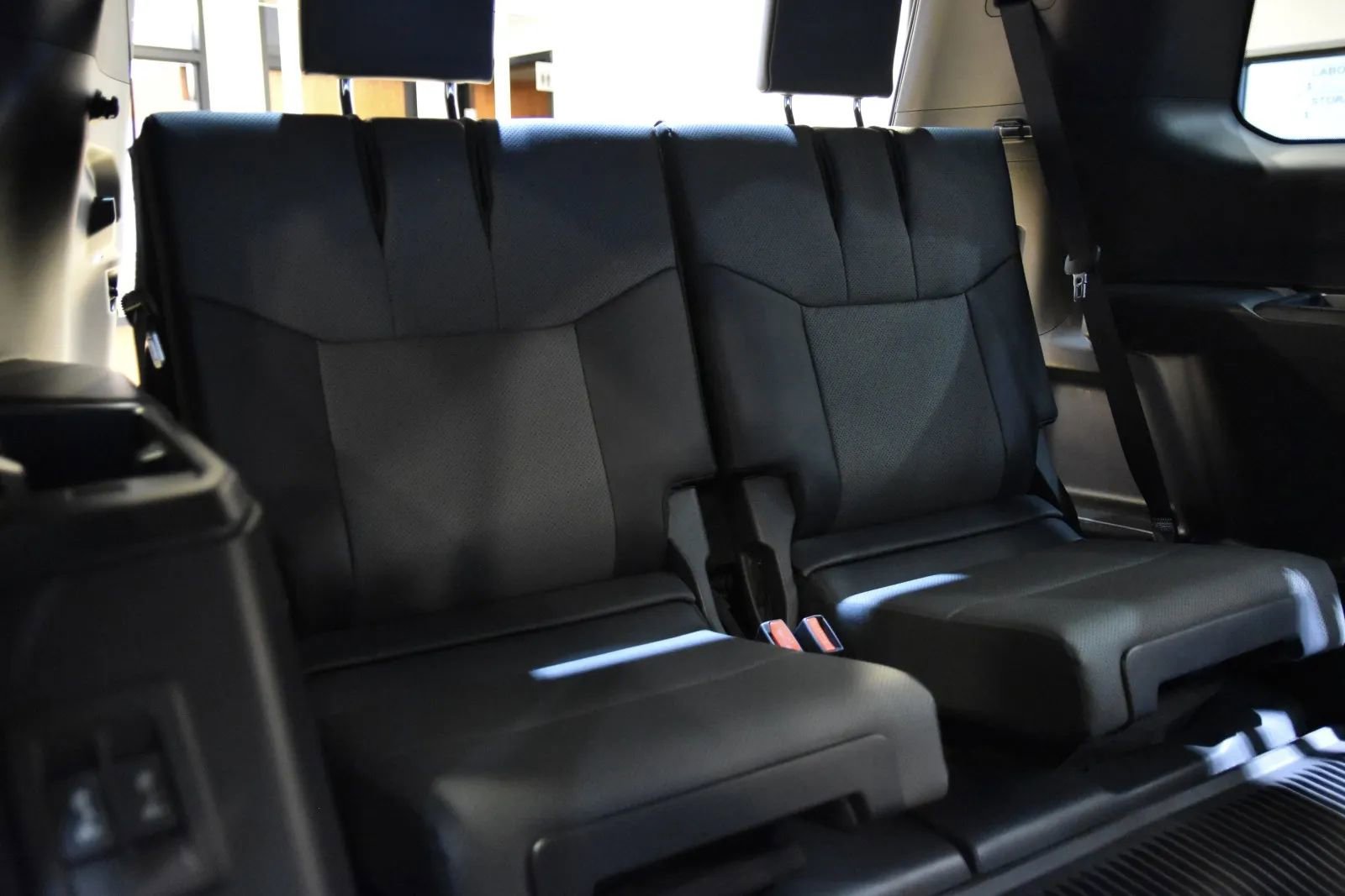 Used 2025 Lexus GX 550 image 30