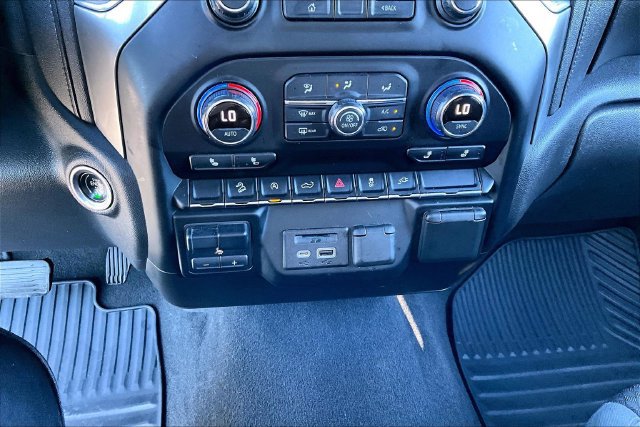 Used 2020 Chevrolet Silverado 1500 LT w/ Texas Edition AWD/4WD image 17