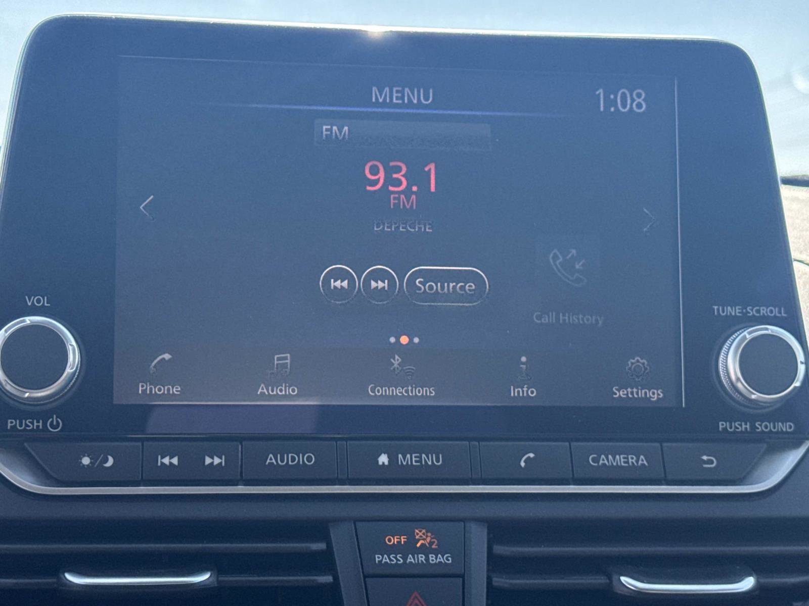 Used 2024 Nissan Altima 2.5 SV image 12