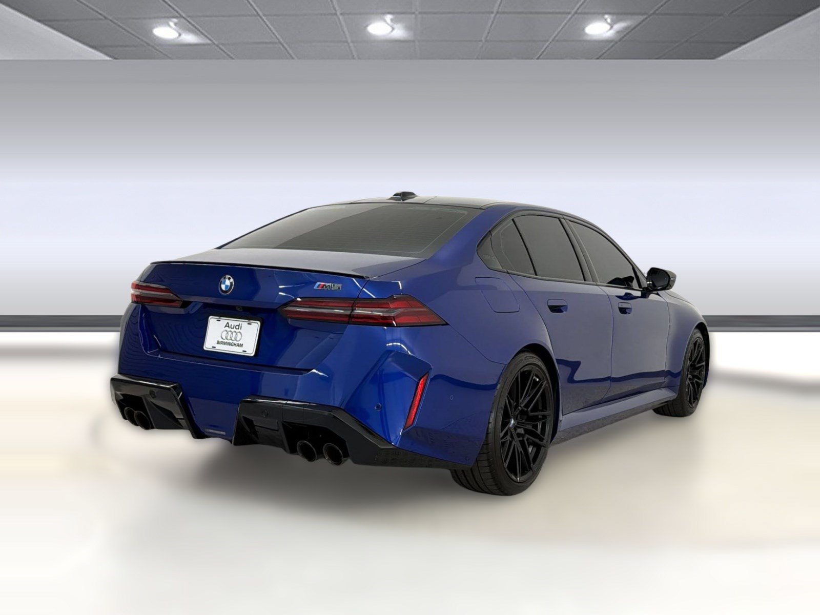 Certified 2025 BMW M5 w/ Executive Package AWD/4WD image 9