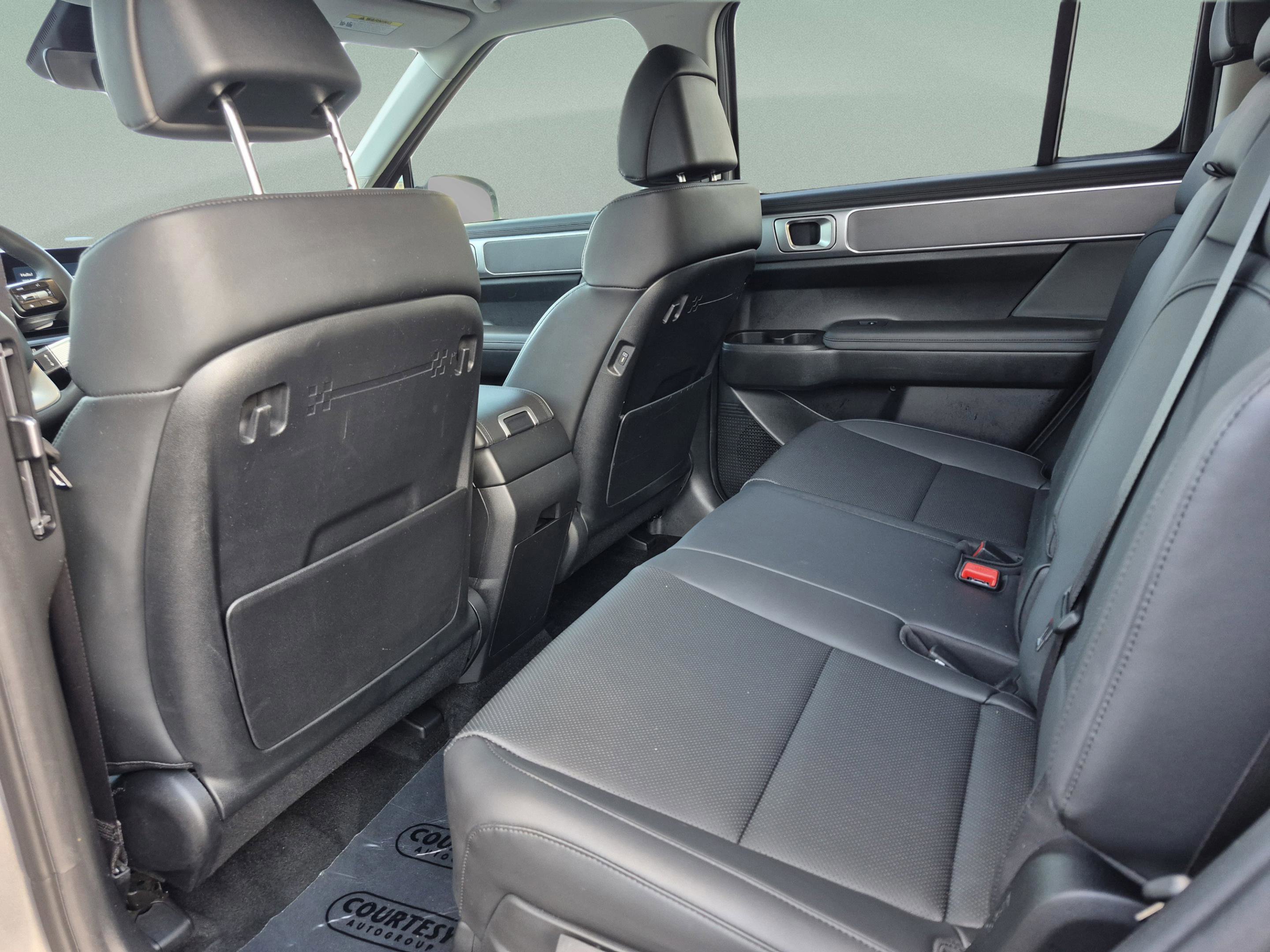 Used 2024 Hyundai Santa Fe XRT AWD/4WD image 18