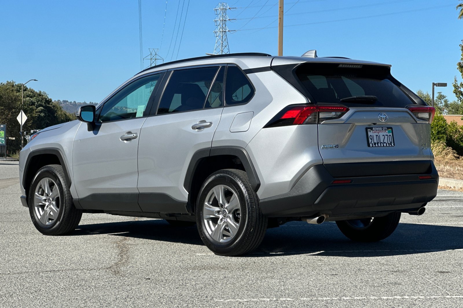 Used 2024 Toyota RAV4 XLE w/ Convenience Package AWD/4WD image 6