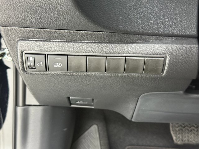 New 2026 Toyota Corolla SE image 9
