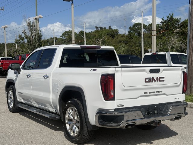 Used 2022 GMC Sierra 1500 SLT w/ SLT Premium Package AWD/4WD image 4