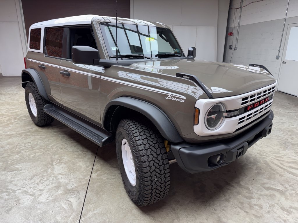 New 2026 Ford Bronco Heritage Edition AWD/4WD image 6