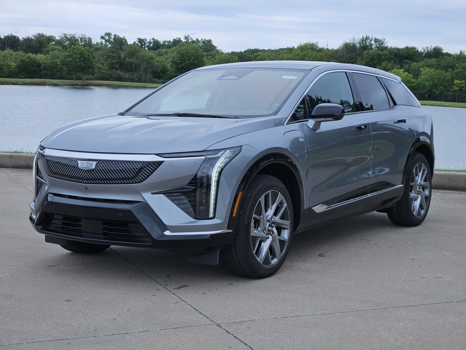 New 2026 Cadillac Optiq Luxury 1 RWD image 2