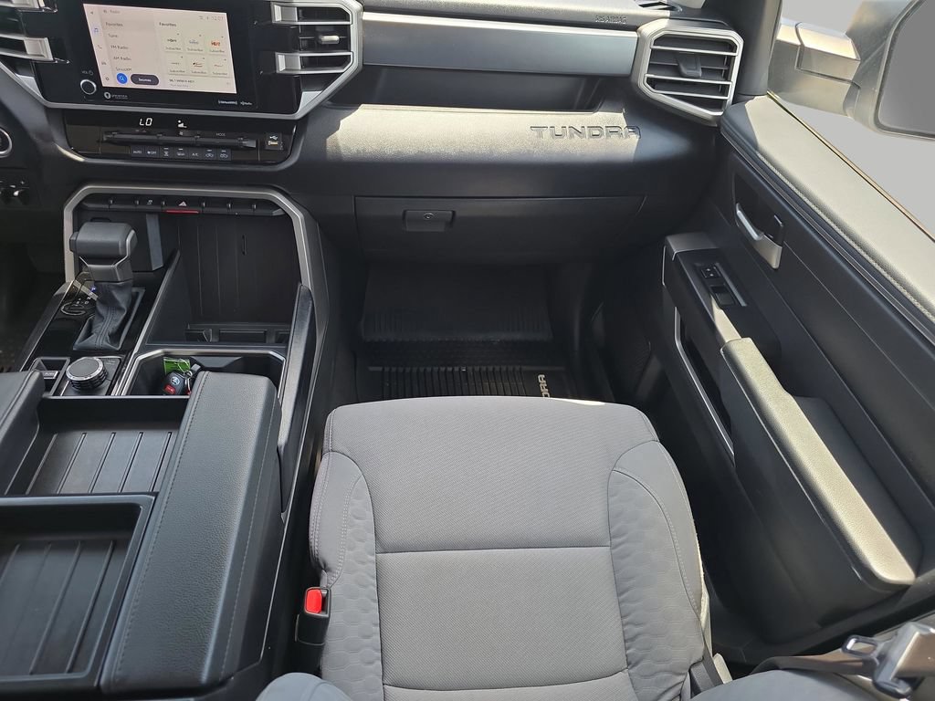 Used 2022 Toyota Tundra SR5 AWD/4WD image 15