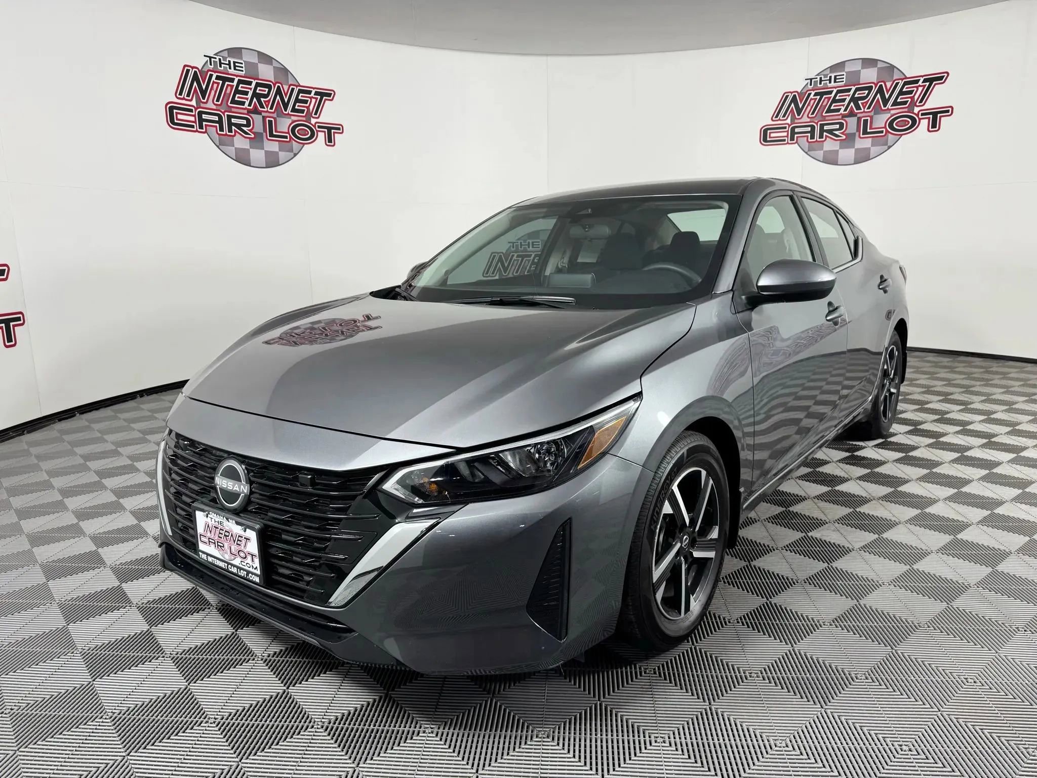 Used 2025 Nissan Sentra SV w/ All-Weather Package image 3