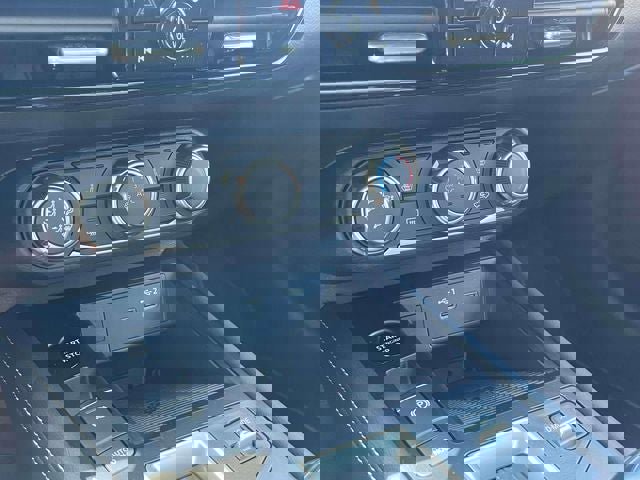 New 2025 Nissan Kicks SV w/ SV Premium Package image 25