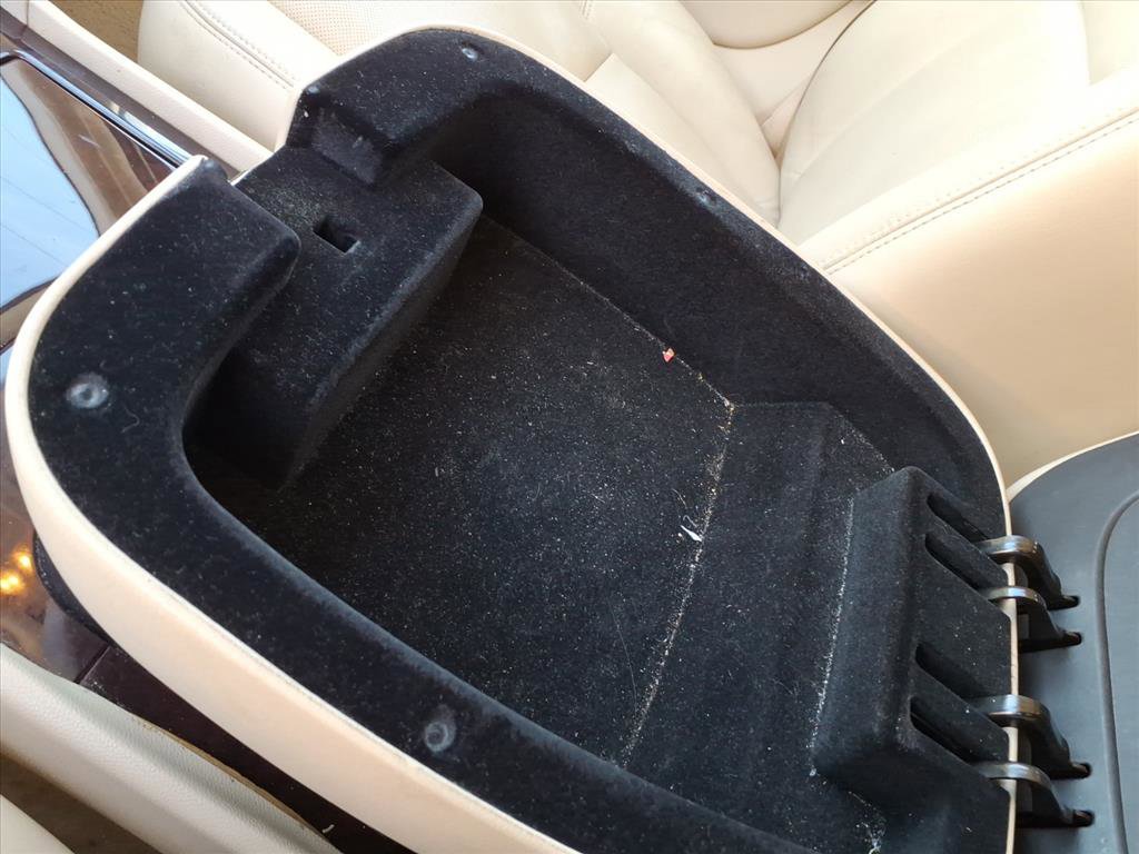 Used 2008 Cadillac Escalade EXT image 28