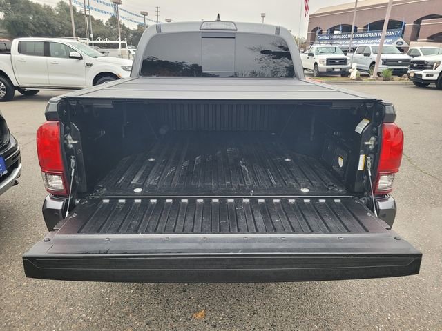 Used 2019 Toyota Tacoma TRD Off-Road w/ Technology Package image 8