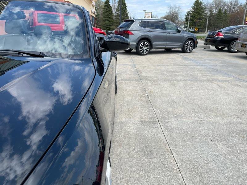 Used 2008 BMW 135i Convertible RWD image 7