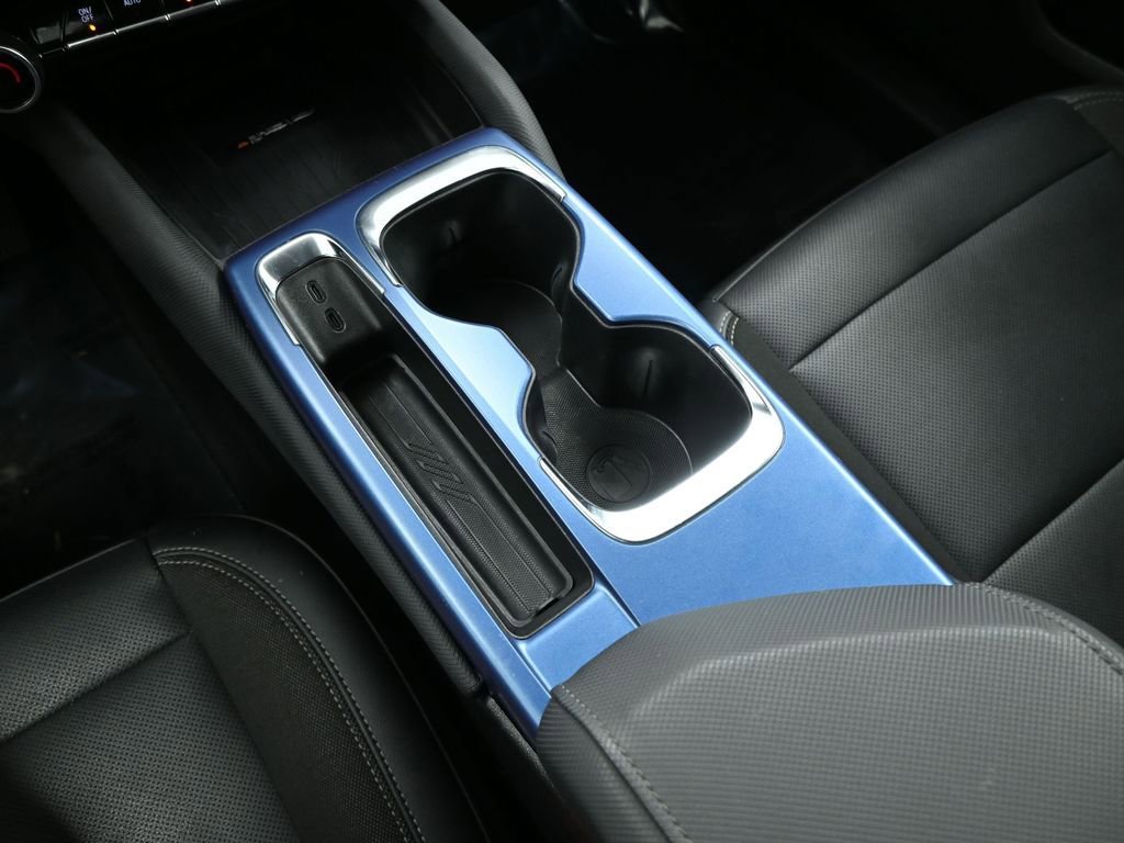 Used 2025 Chevrolet Equinox EV LT w/ Convenience Package image 8