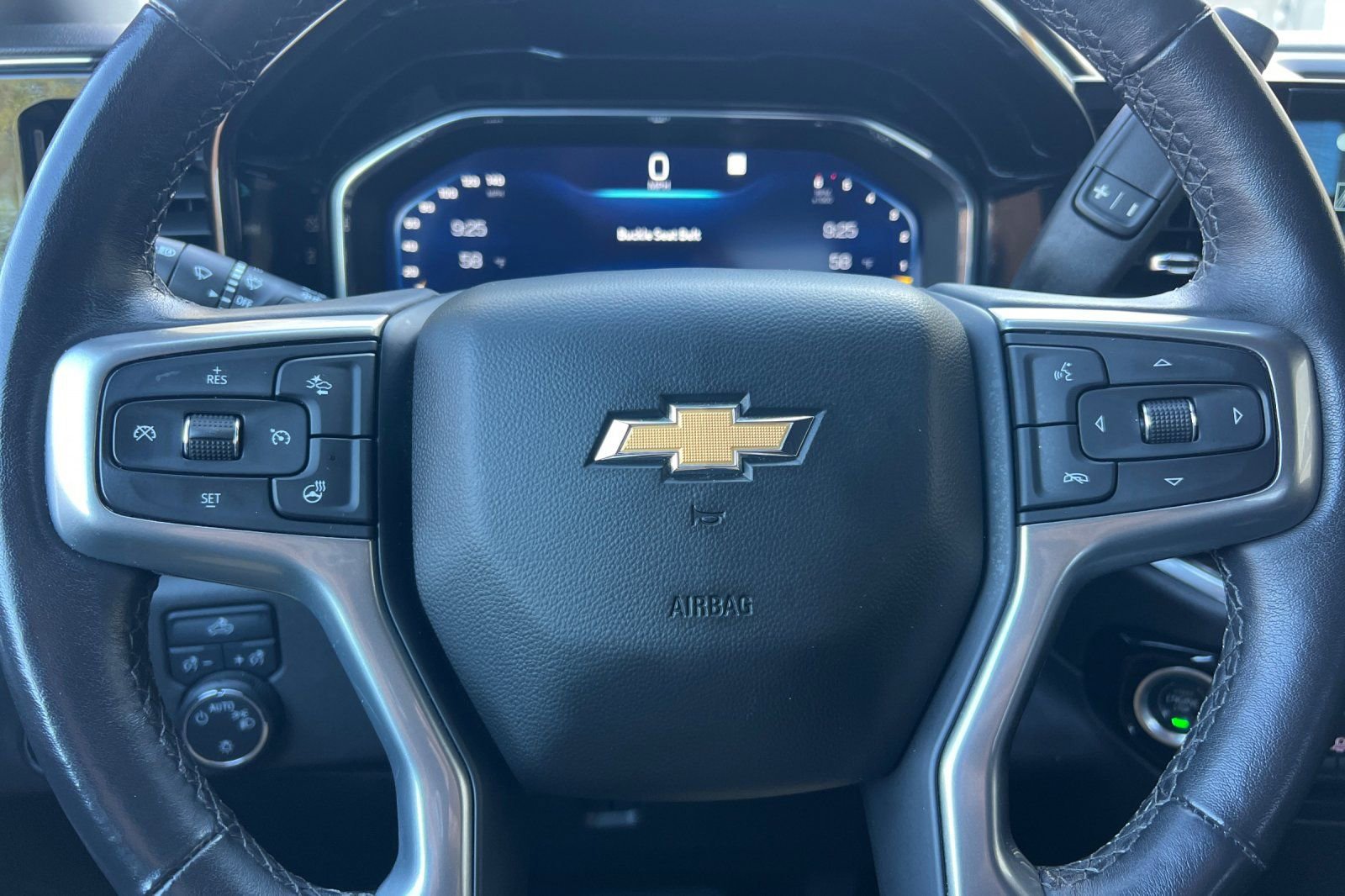 Used 2022 Chevrolet Silverado 1500 LT AWD/4WD image 22